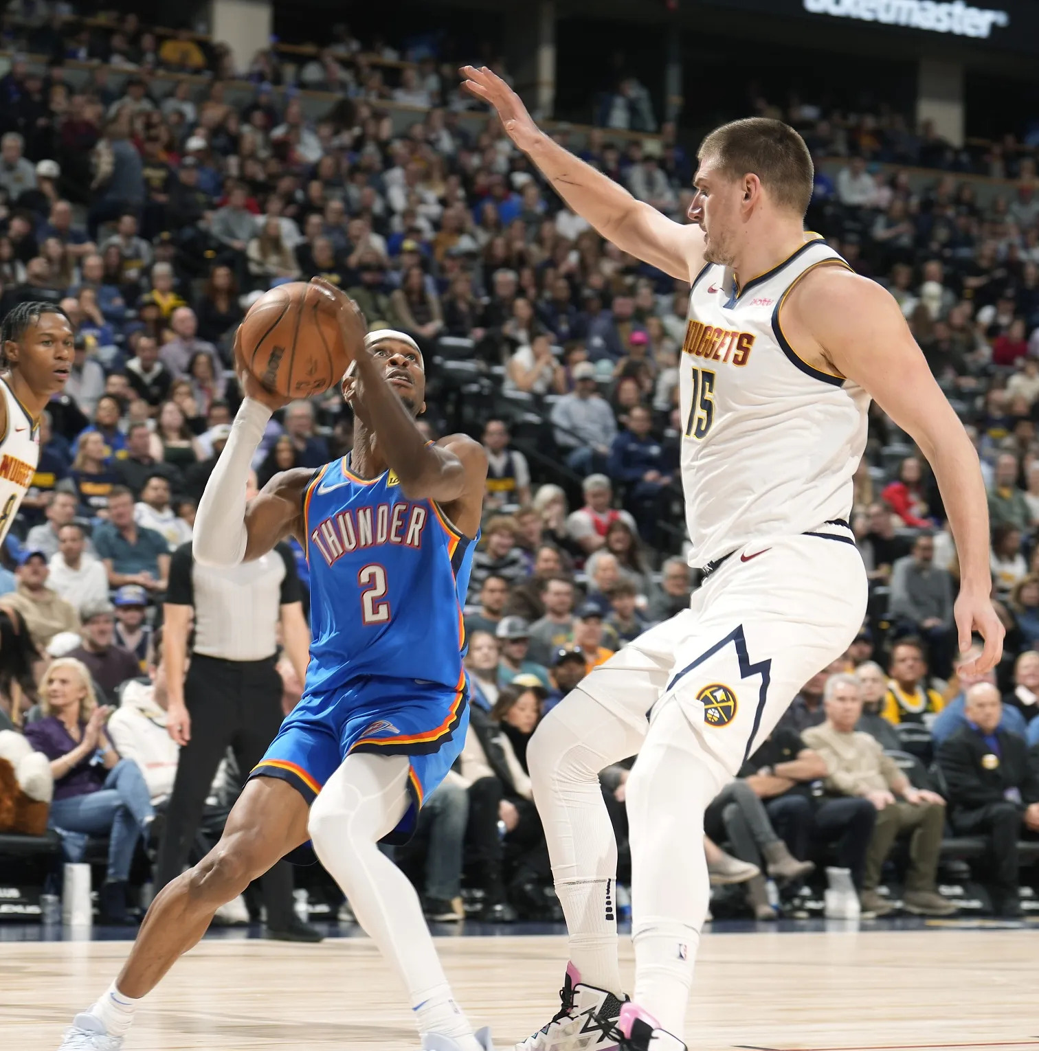 爱游戏-关于字母哥在DWG比赛中挺进下一轮，挺进下一轮引发热议！的信息