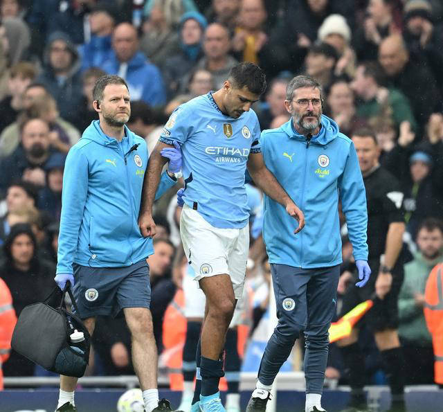 爱游戏-德布劳内意外战胜篮网，重返赛场引爆全场！